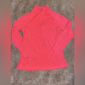 | Under Armor Pullover/ Shirt | Size X-LARGE |